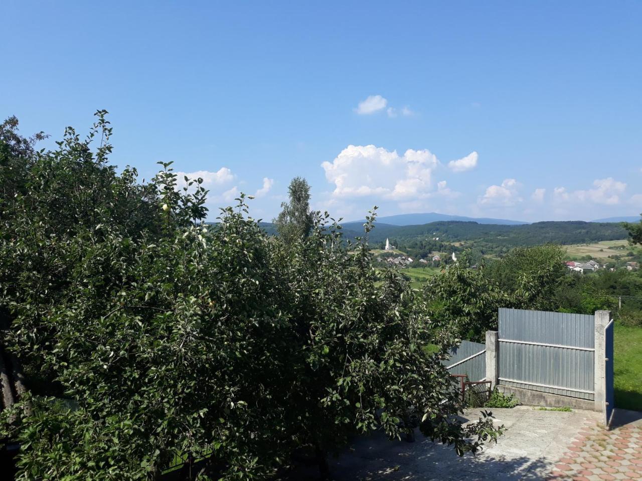 Котедж "Лісовий Затишок" Glubokoye Extérieur photo